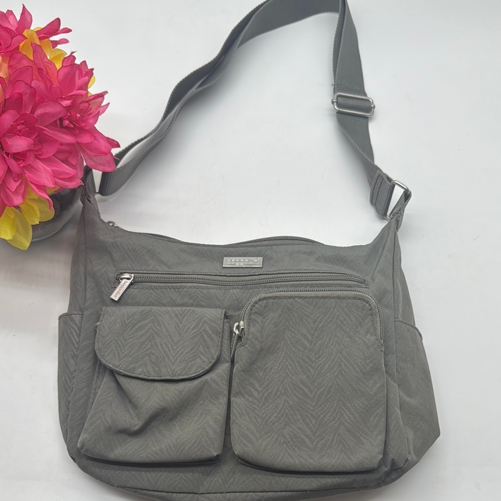 Baggallini Gray Patterned Nylon Crossbody Bag NYB7655